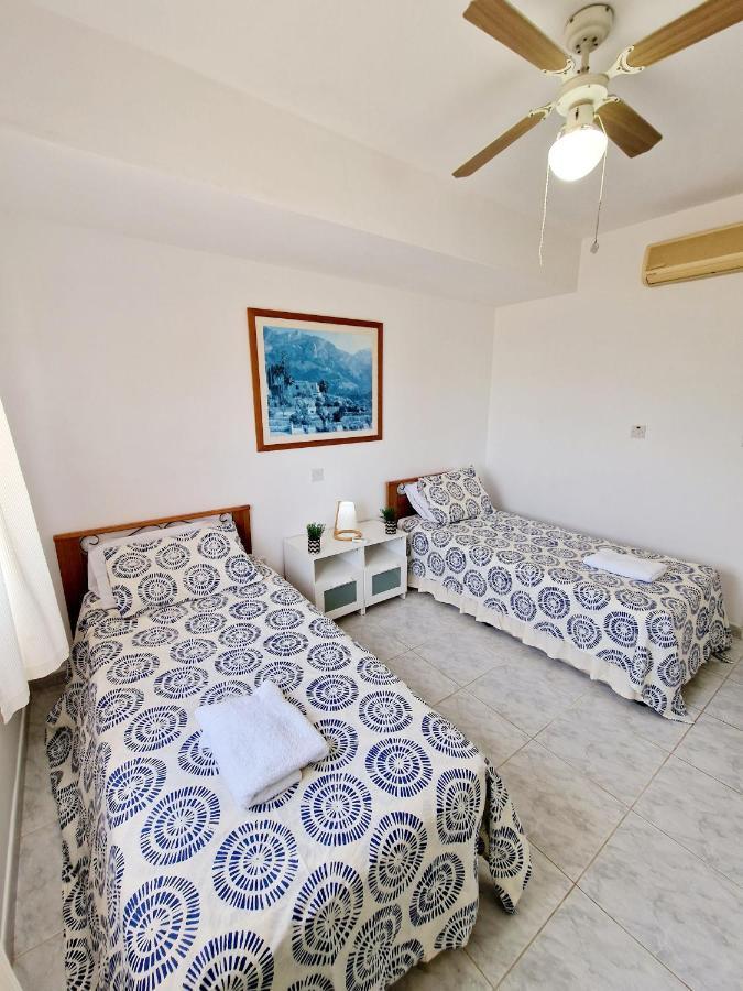 Emma'S Place, 2 Bedroom Apartment With Pool View Πάφος Εξωτερικό φωτογραφία