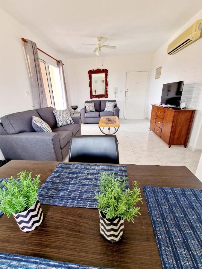 Emma'S Place, 2 Bedroom Apartment With Pool View Πάφος Εξωτερικό φωτογραφία